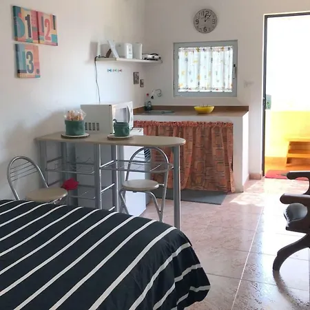 Bonito Apartamento 1 * فاليسكيو